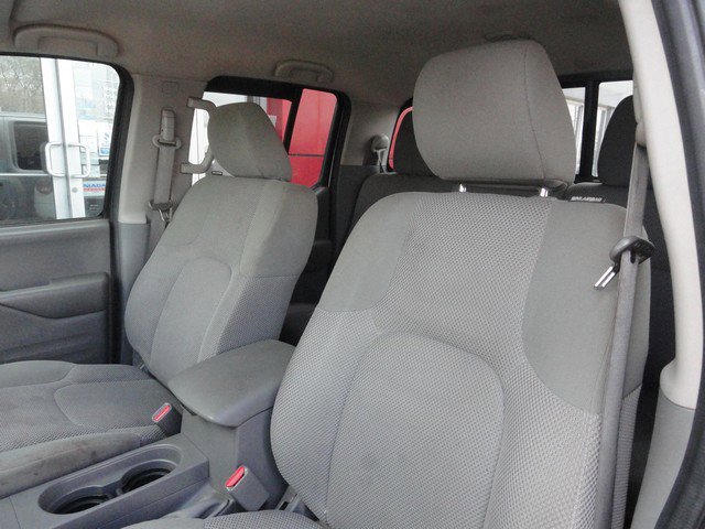 Used 2019 Nissan Frontier SV image 8