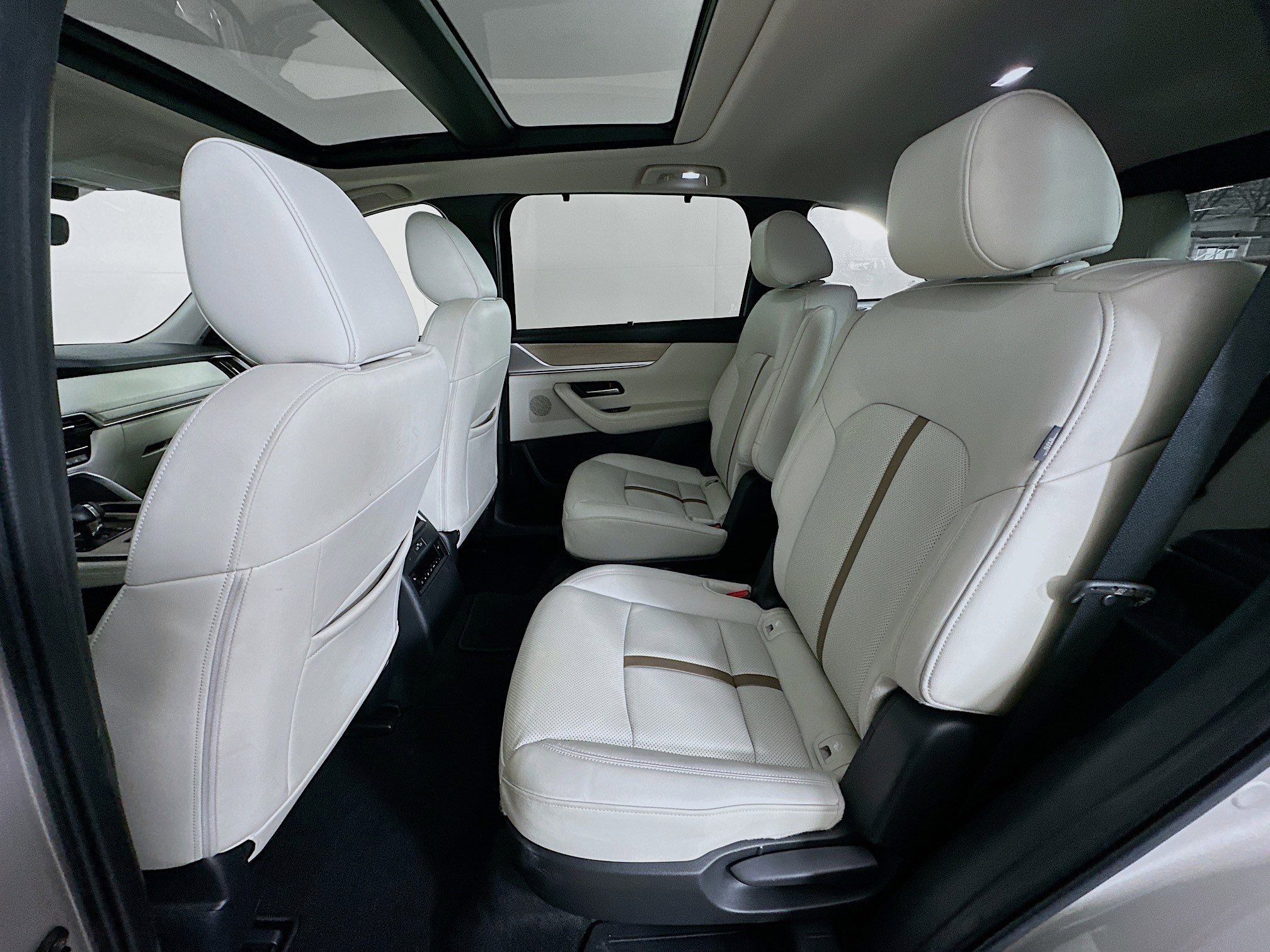 Used 2025 MAZDA CX-90 3.3 Turbo w/ Premium Plus Pkg image 29