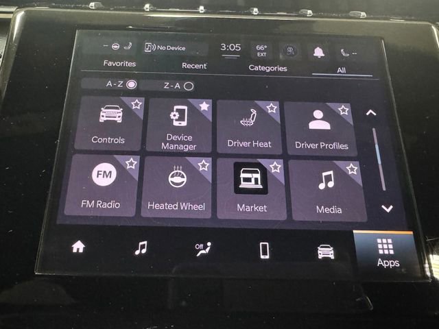 Used 2025 Jeep Grand Cherokee Altitude AWD/4WD image 25