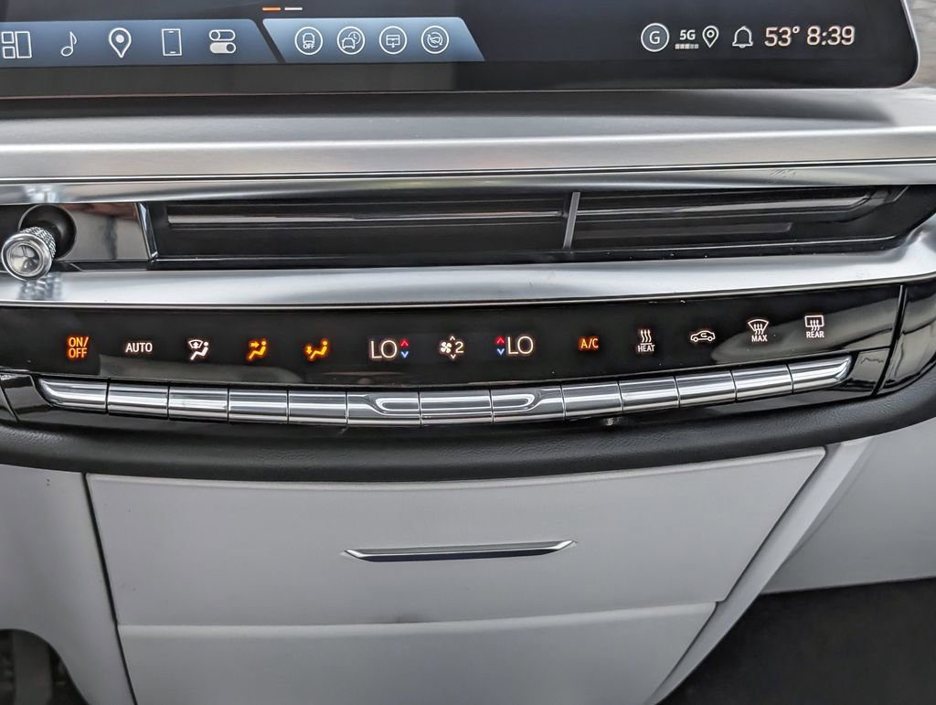 New 2026 Cadillac Lyriq Premium Luxury AWD/4WD image 28