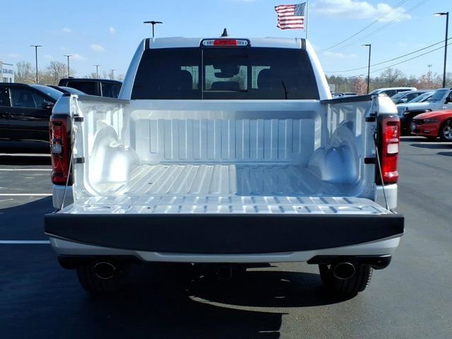 New 2026 RAM 1500 4x4 Crew Cab image 19