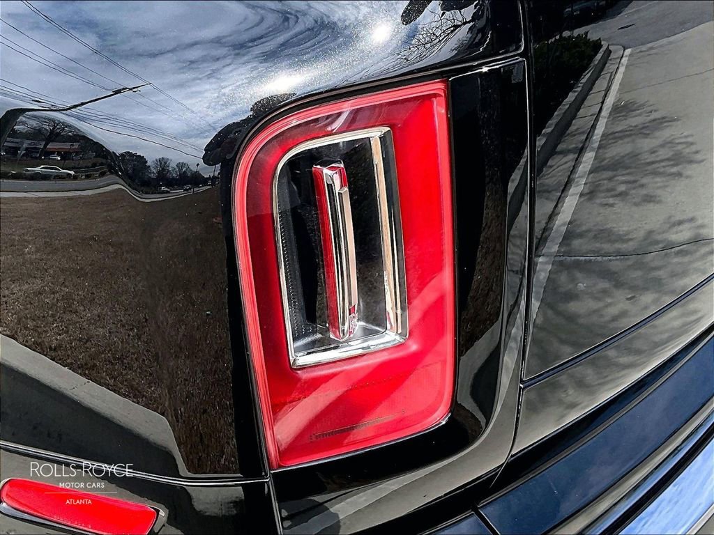 Used 2020 Rolls-Royce Cullinan image 28