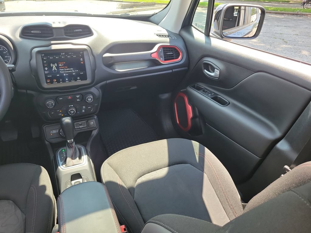 Used 2023 Jeep Renegade Trailhawk w/ Sun/Sound Group AWD/4WD image 13