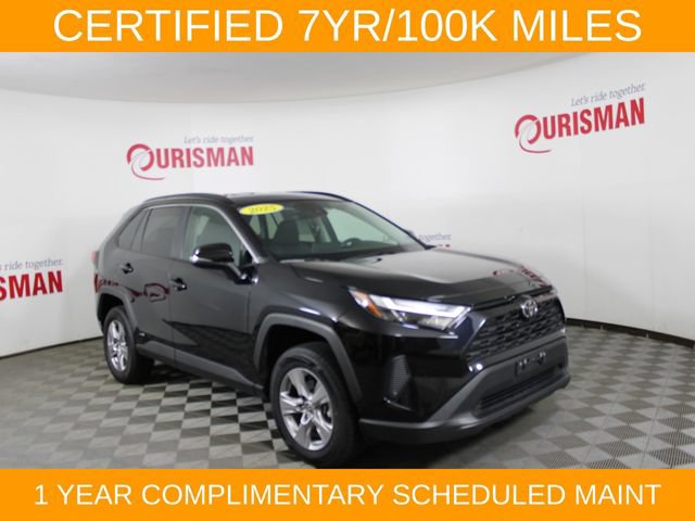 Used 2025 Toyota RAV4 XLE AWD/4WD image 12