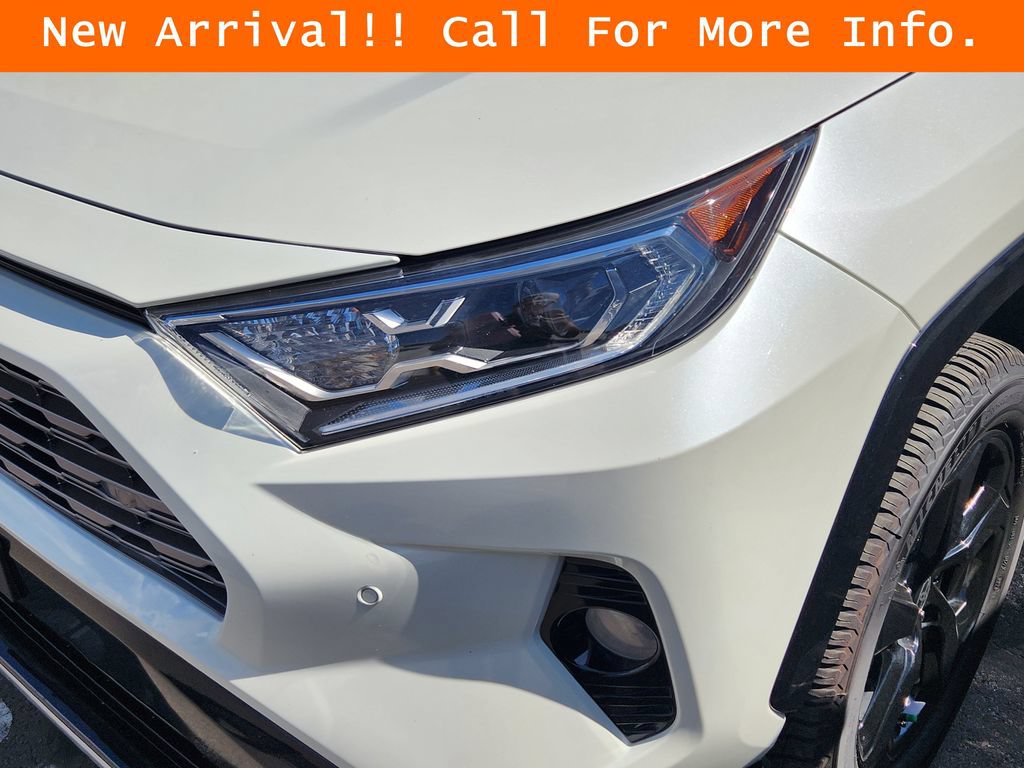 Used 2021 Toyota RAV4 XSE AWD/4WD image 5