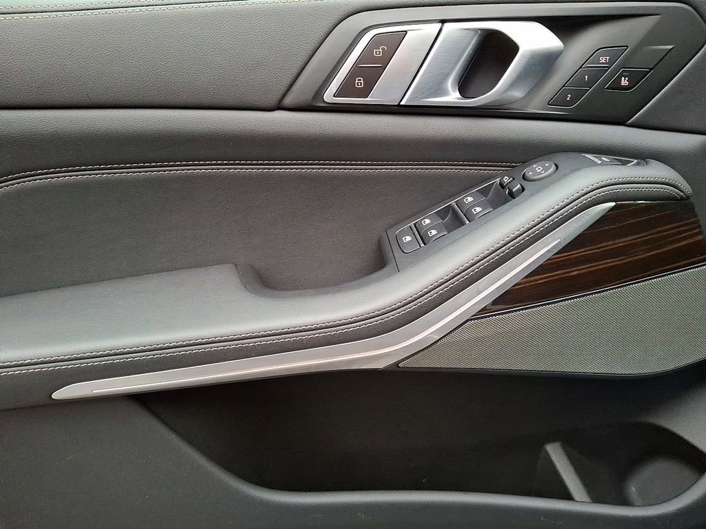 Certified 2024 BMW X5 xDrive40i image 9