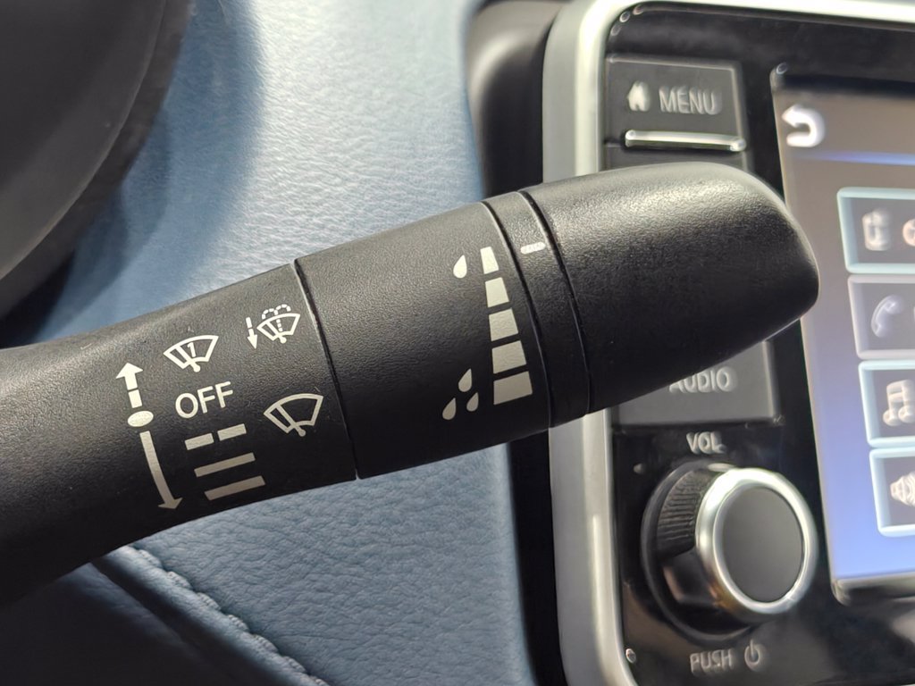 Used 2024 Nissan Versa SV FWD image 31