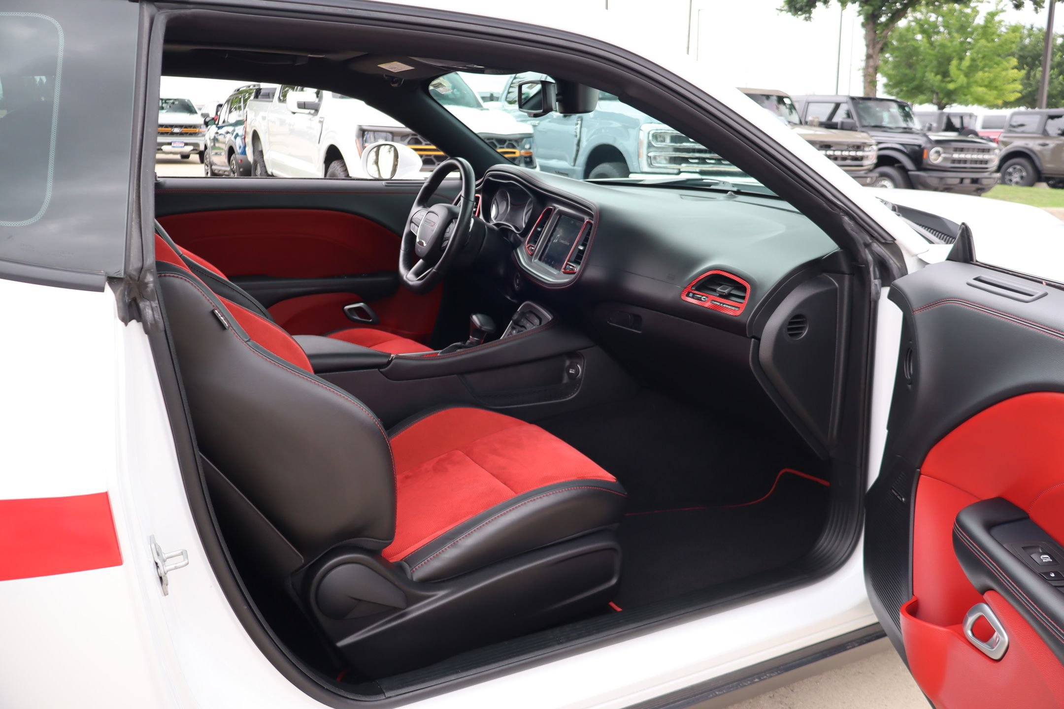 Used 2022 Dodge Challenger R/T w/ Plus Package RWD image 28
