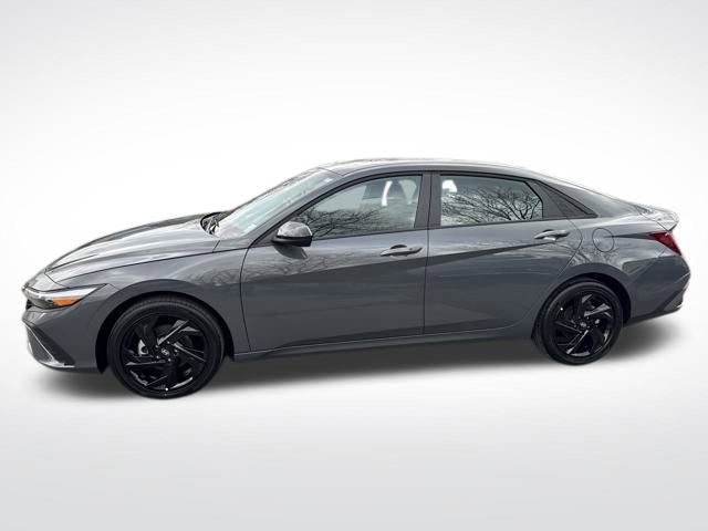 Certified 2026 Hyundai Elantra Sport image 2