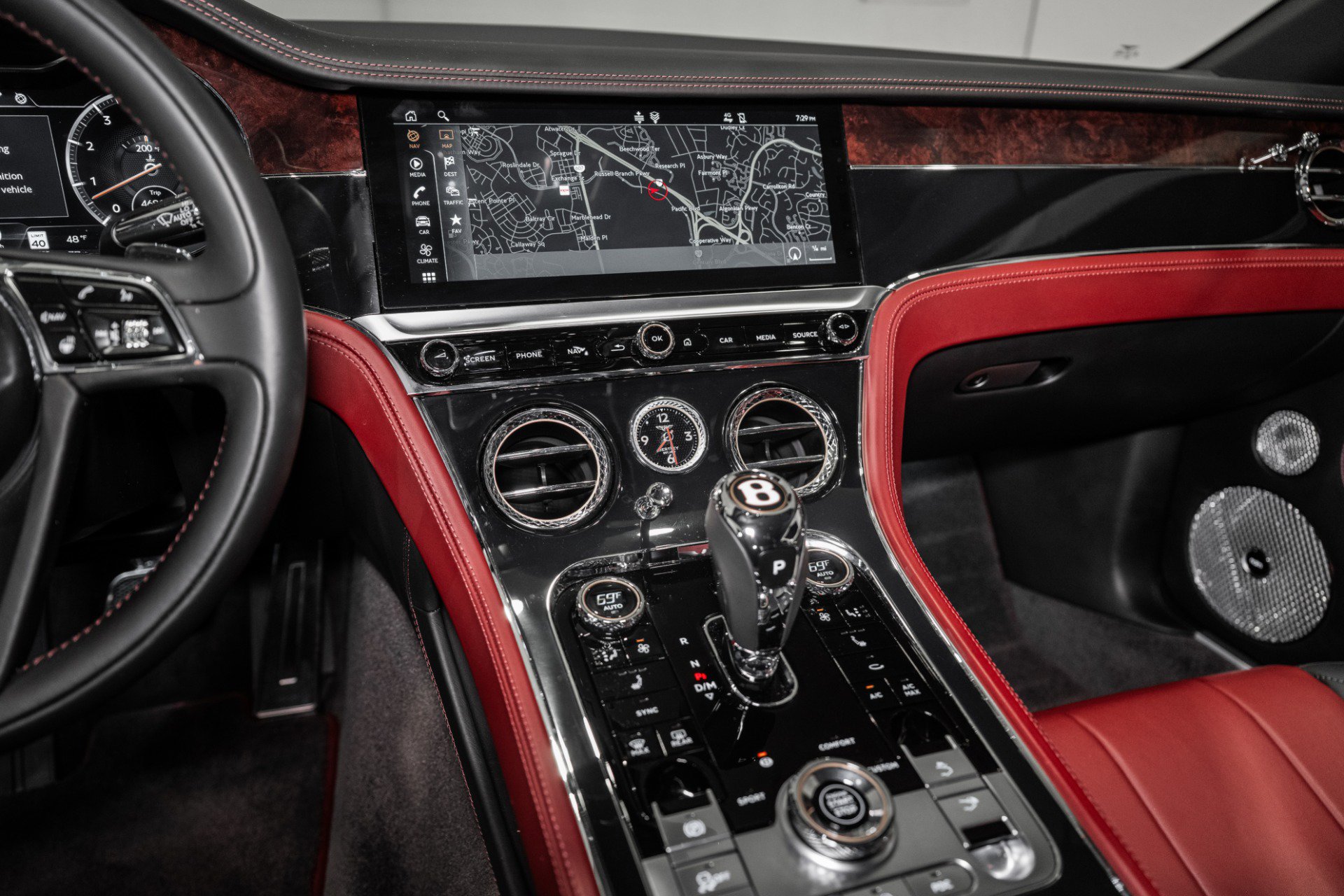 Used 2020 Bentley Continental GT image 25