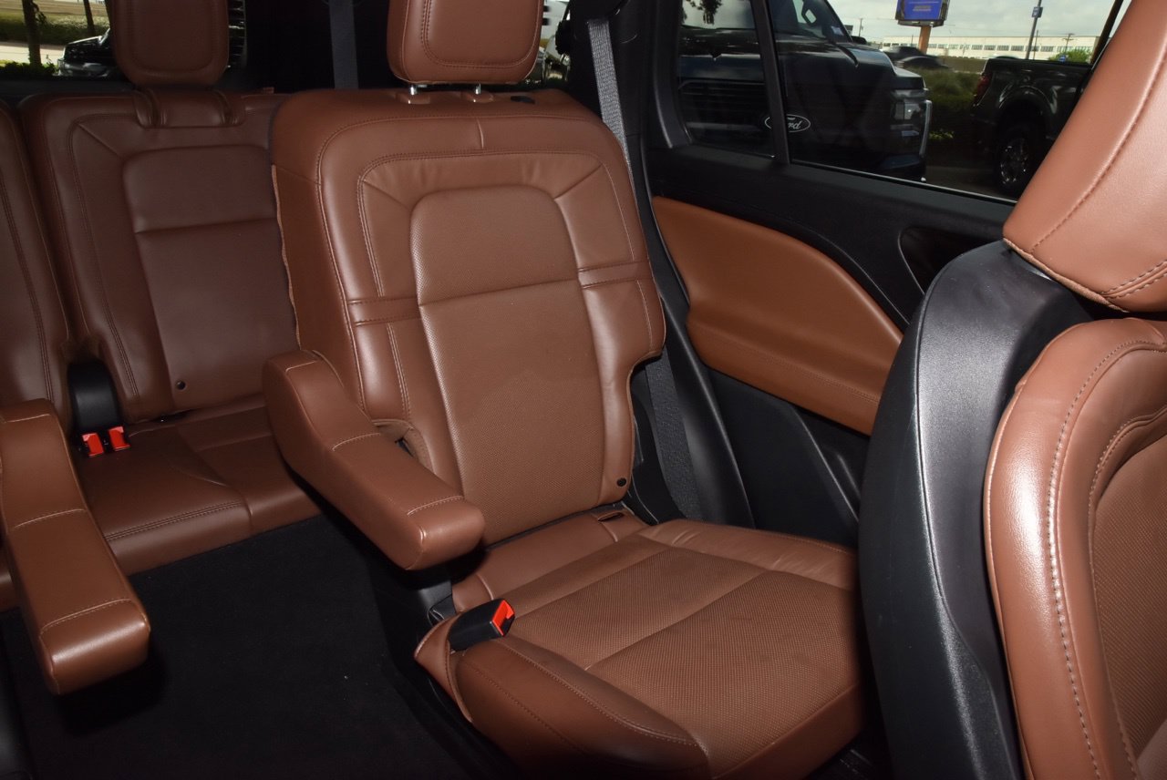 Certified 2024 Lincoln Aviator Reserve AWD/4WD image 22