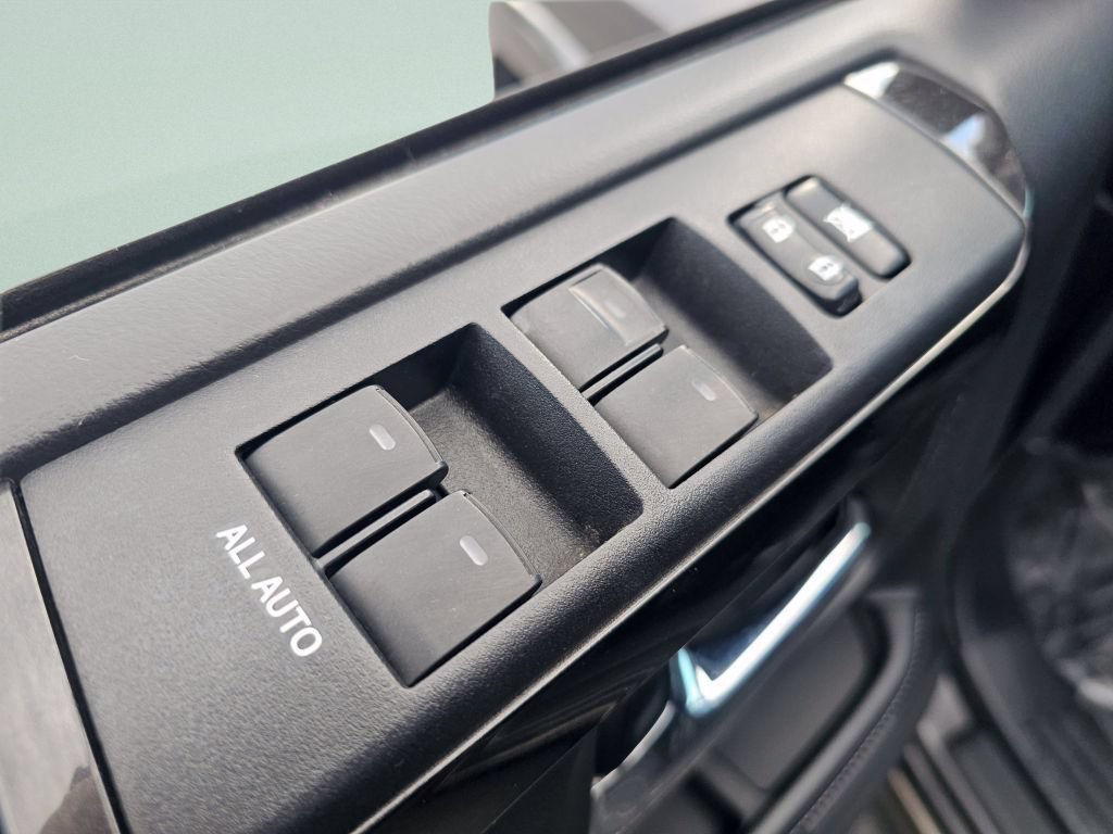 Used 2019 Toyota 4Runner Limited AWD/4WD image 31