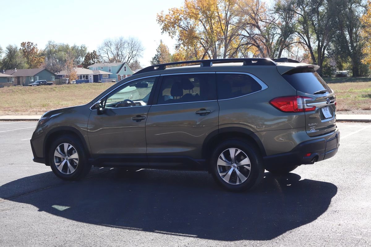 Used 2023 Subaru Ascent Premium w/ Convenience Package image 8