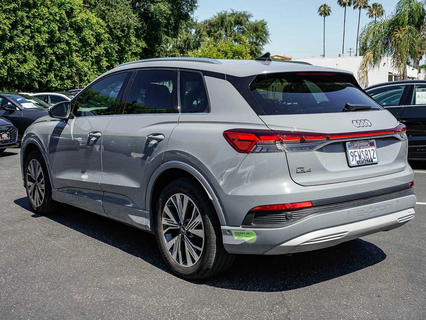 Used 2023 Audi Q4 e-tron Premium Plus w/ Premium Plus RWD image 2