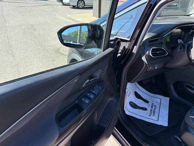 Used 2023 Chevrolet Bolt LT FWD image 10