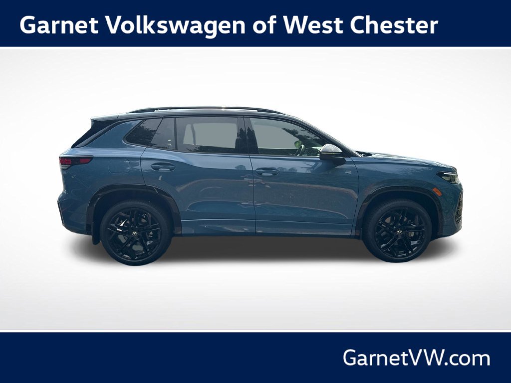 New 2026 Volkswagen Tiguan SE R-Line AWD/4WD image 6