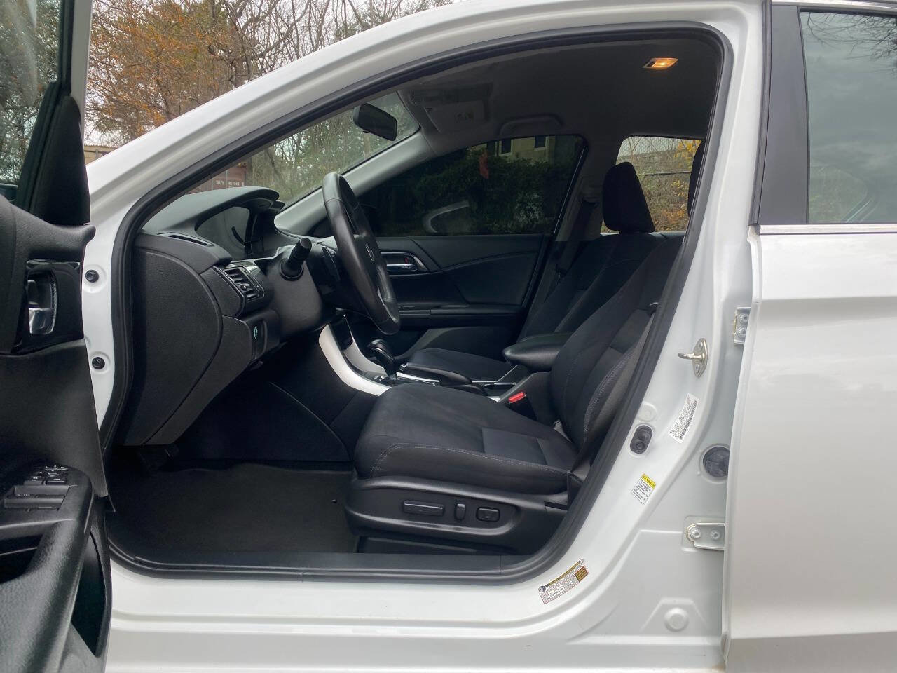 Used 2015 Honda Accord Sport image 11