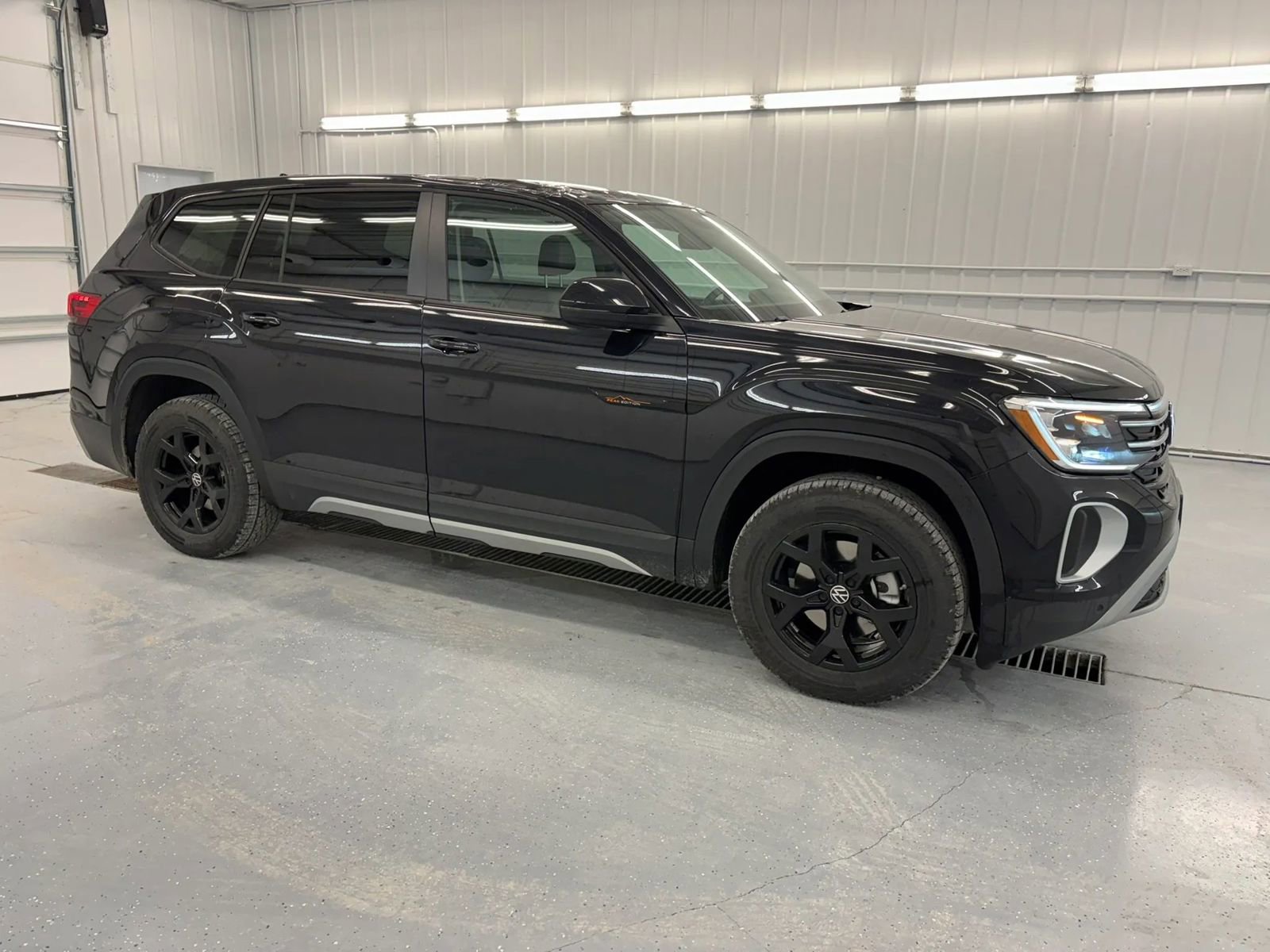 Used 2026 Volkswagen Atlas Peak Edition AWD/4WD image 8
