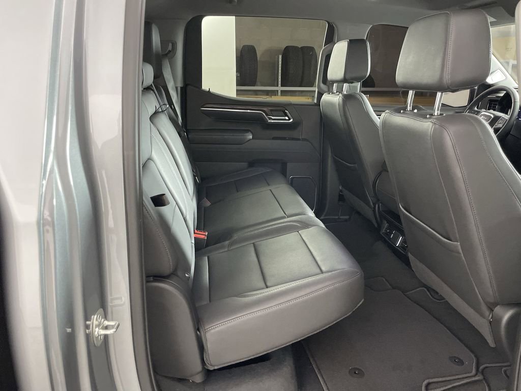 Used 2025 GMC Sierra 1500 SLT image 26