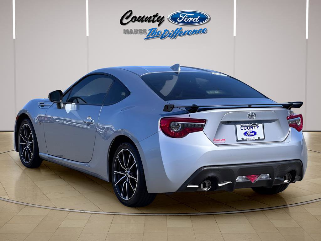 Used 2018 Toyota 86 image 23