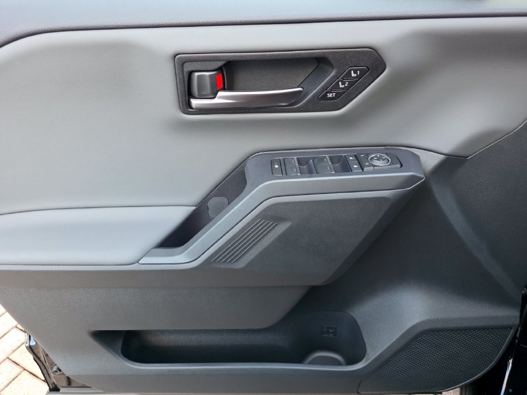 New 2026 Toyota RAV4 XSE AWD/4WD image 26
