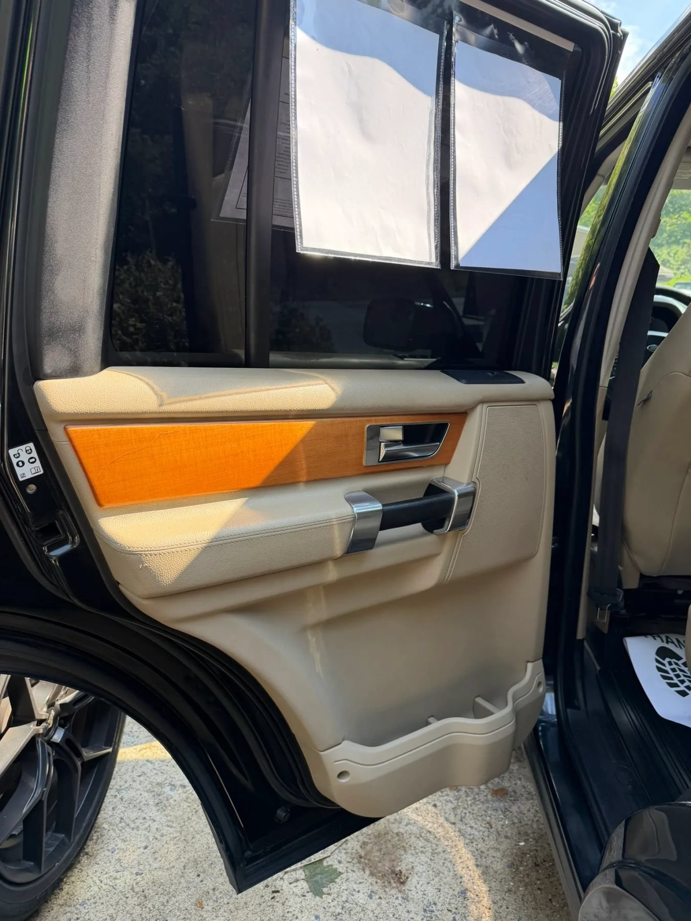 Used 2012 Land Rover LR4 HSE AWD/4WD image 11