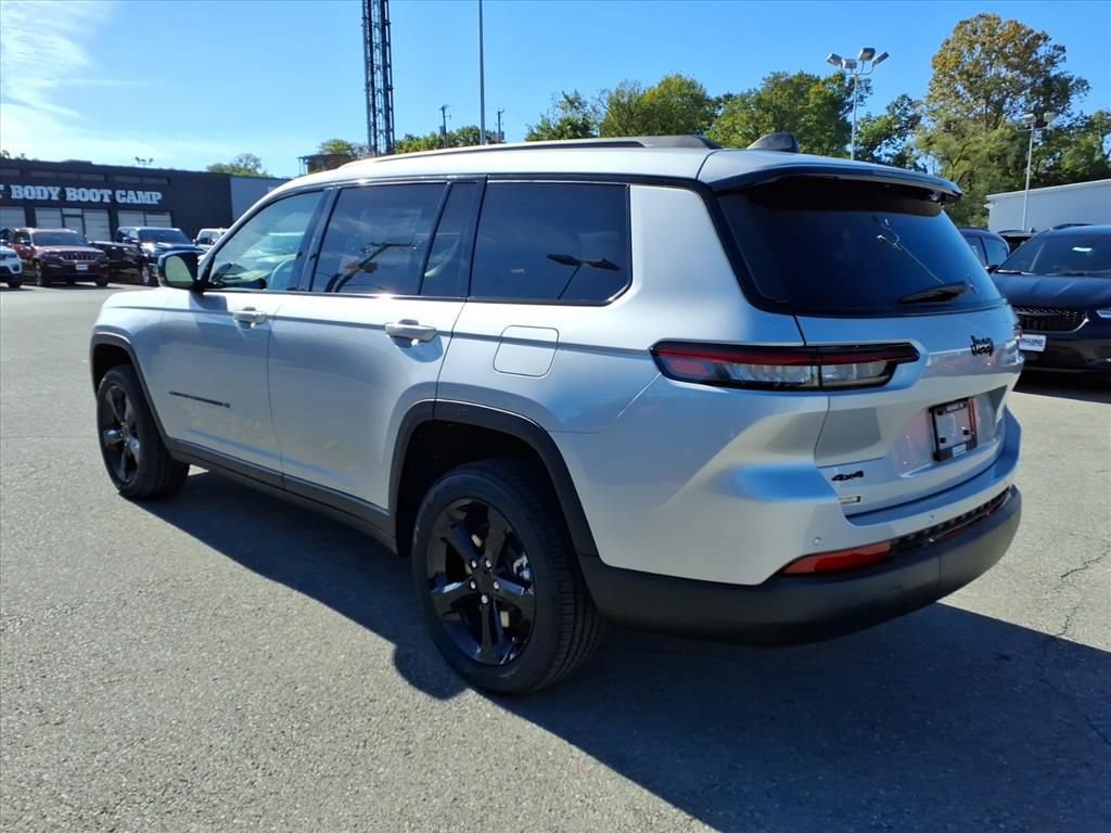 New 2025 Jeep Grand Cherokee L Altitude image 6