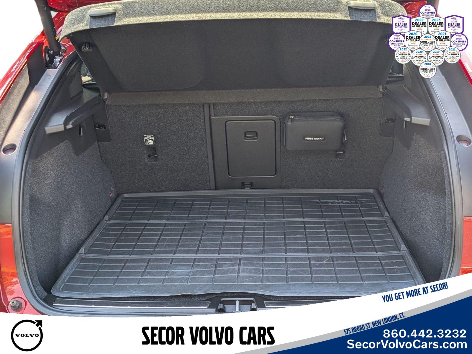Used 2023 Volvo C40 P8 Recharge Plus w/ Climate Package AWD/4WD image 7