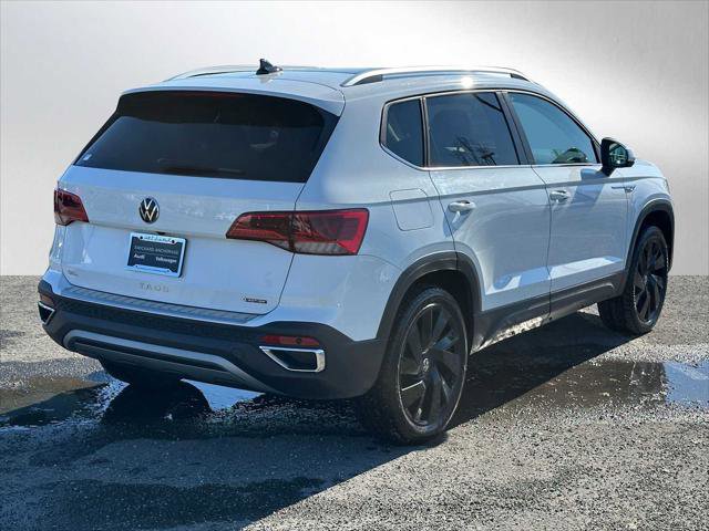 Used 2024 Volkswagen Taos SEL AWD/4WD image 3