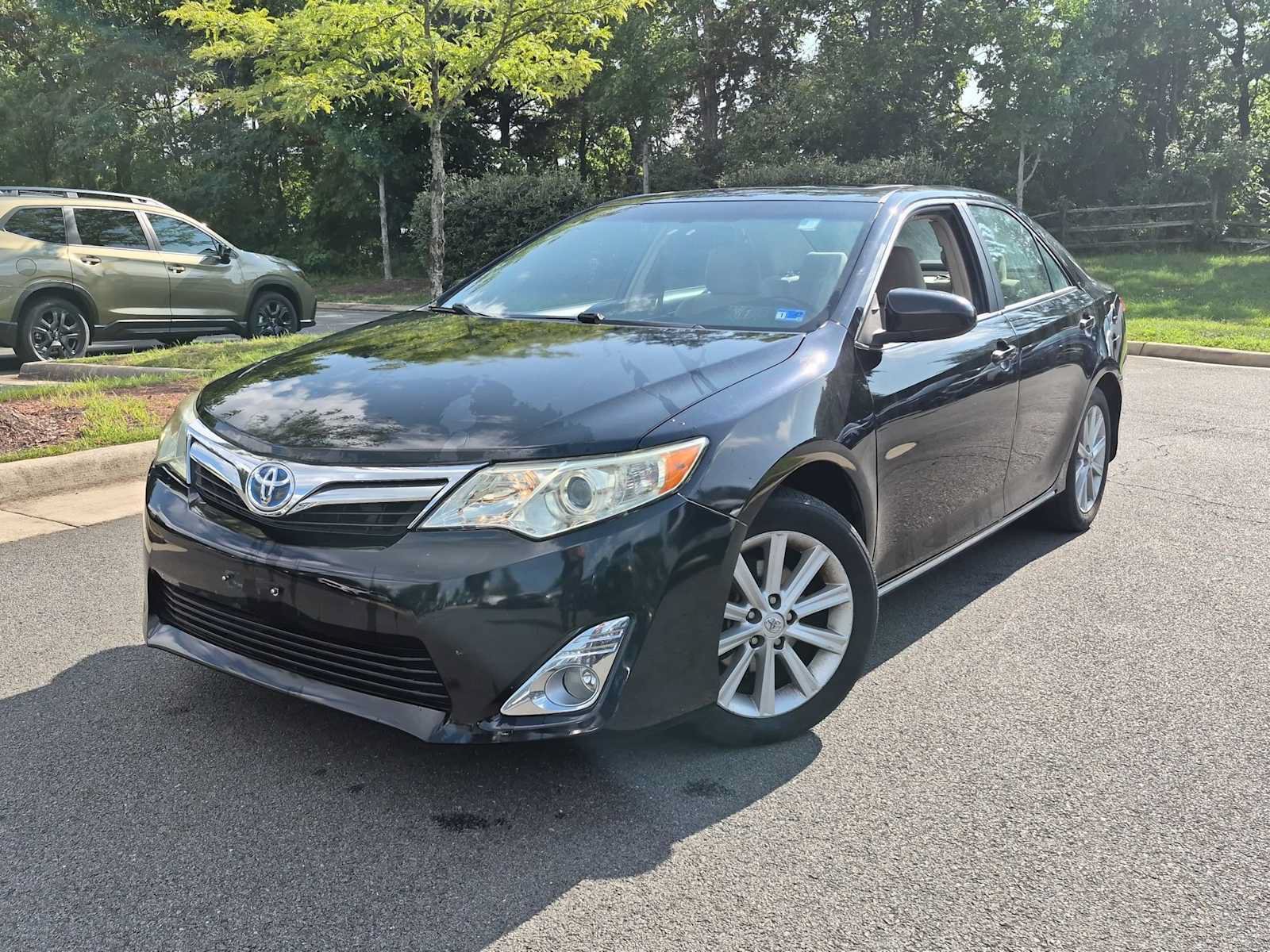 Used 2014 Toyota Camry XLE w/ Convenience Package