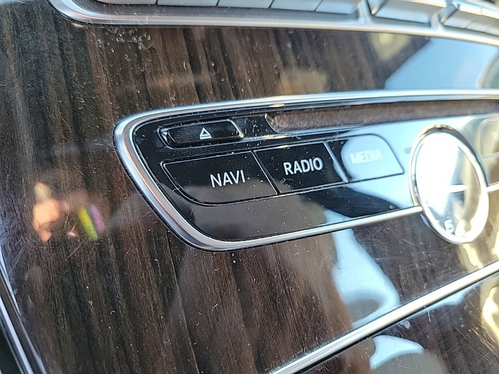 Used 2018 Mercedes-Benz C 300 4MATIC Sedan image 10