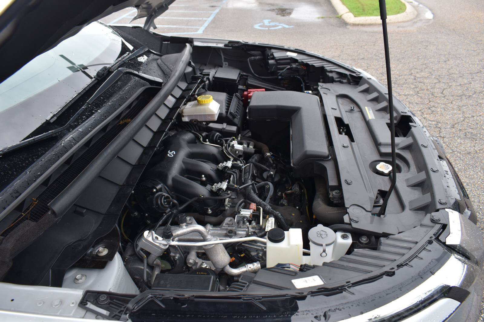 Used 2024 Nissan Pathfinder SV FWD image 21