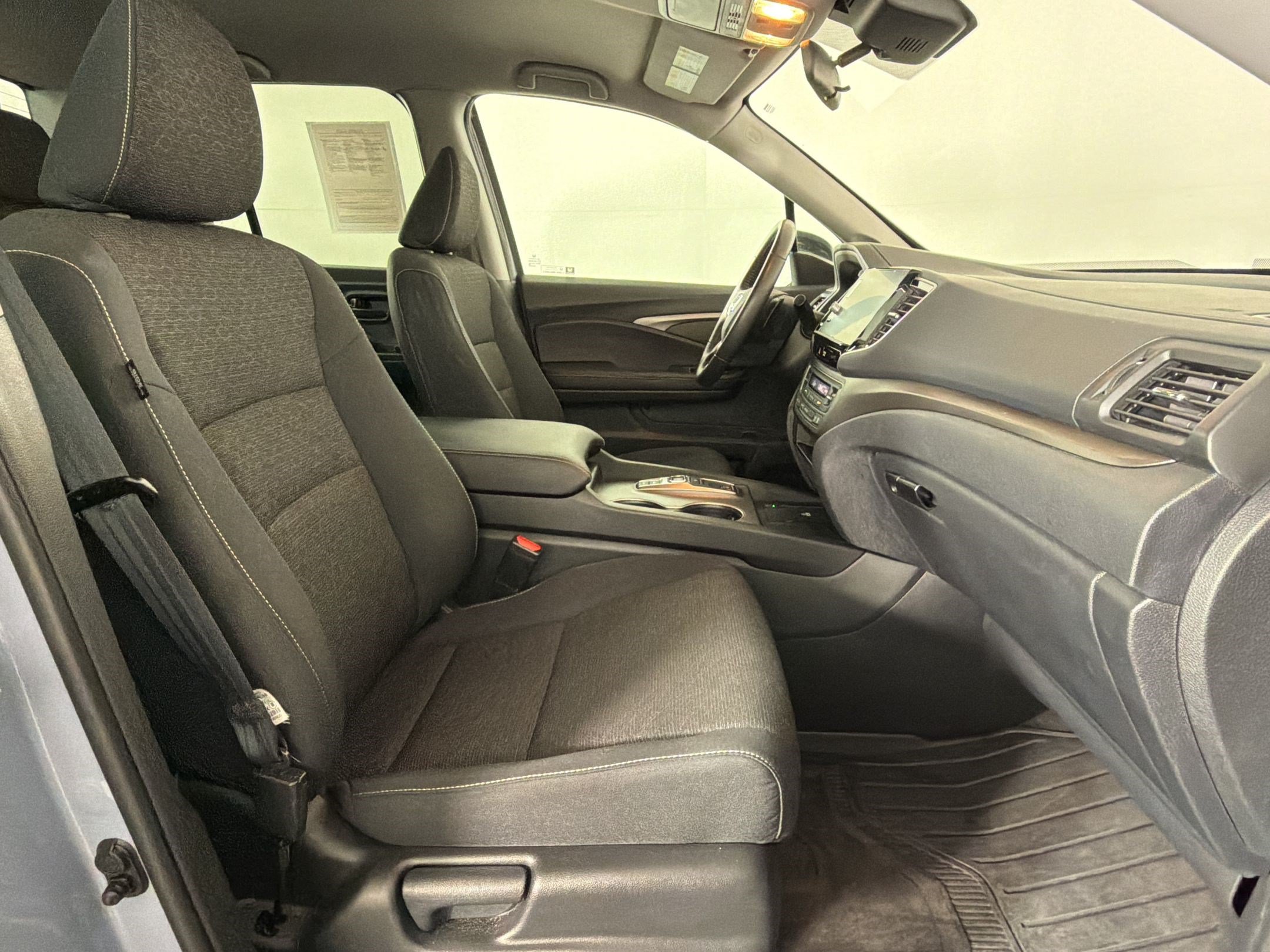 Used 2025 Honda Ridgeline Sport image 29