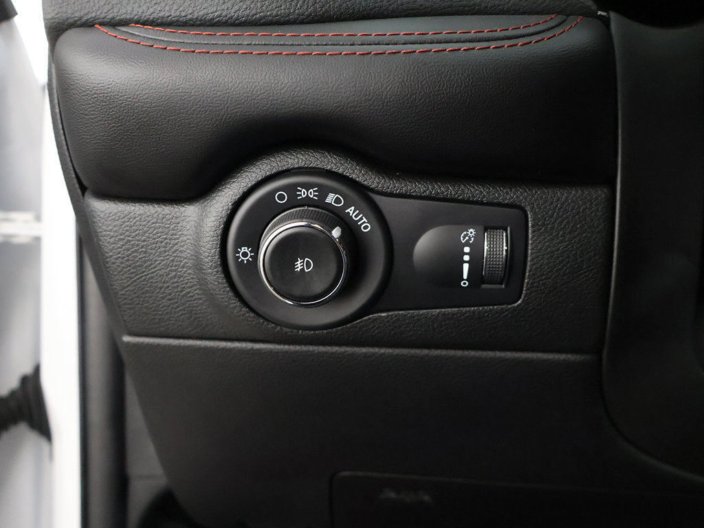 Used 2023 Dodge Durango GT AWD/4WD image 45