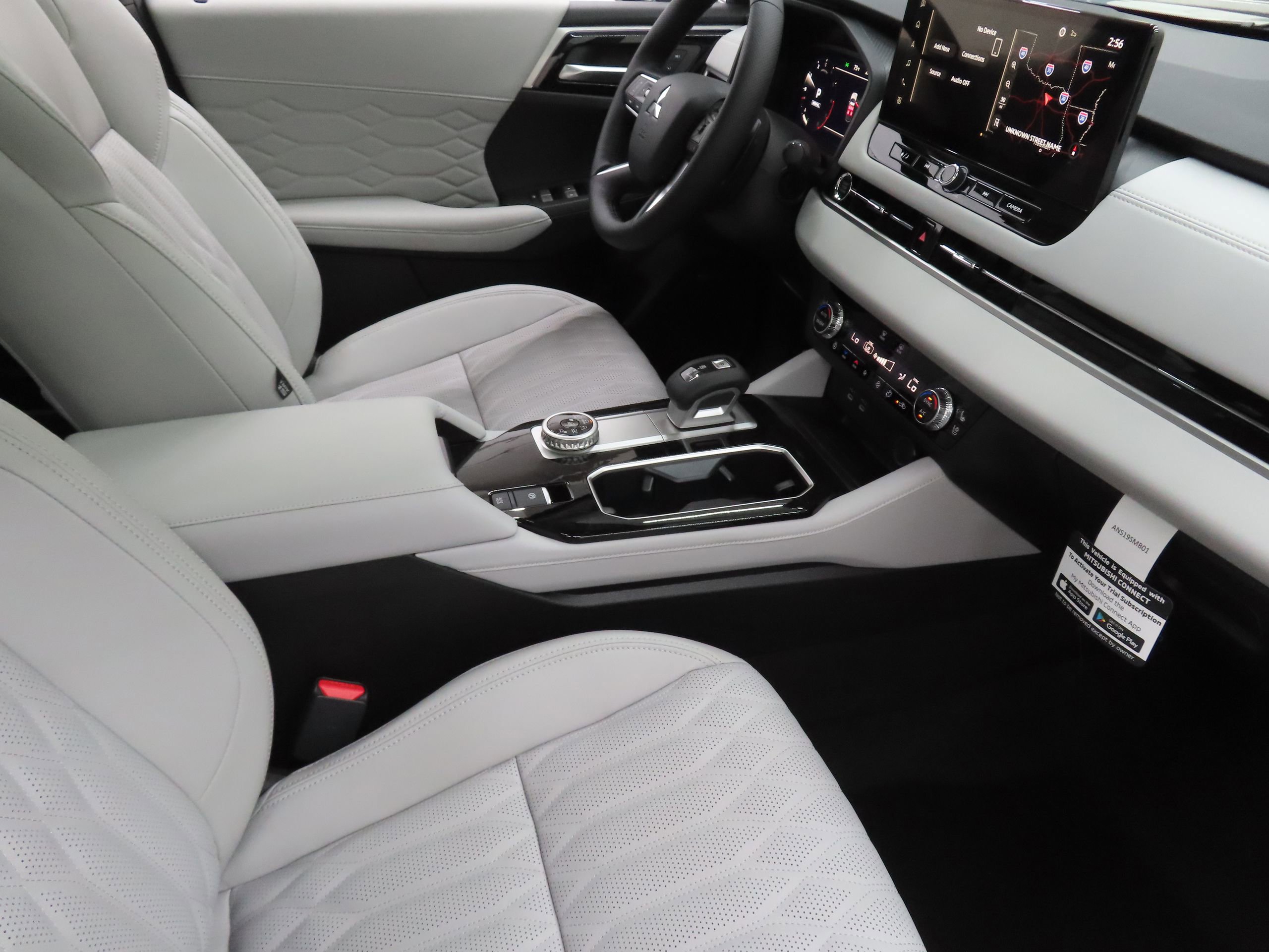 New 2026 Mitsubishi Outlander SEL image 24