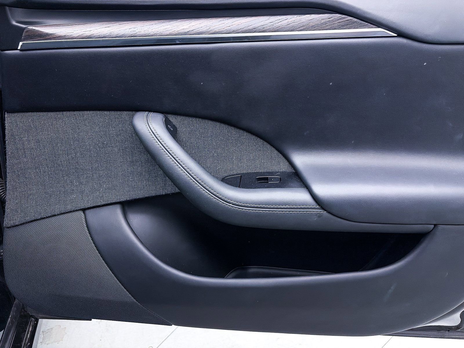 Used 2022 Tesla Model S image 32