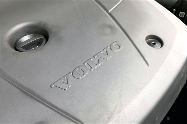 Used 2019 Volvo S60 T5 Momentum w/ Premium Package image 33