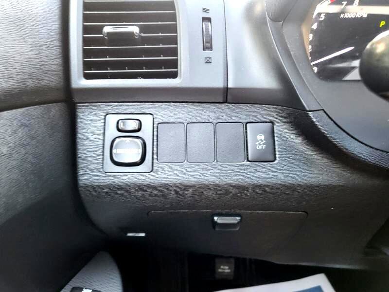 Used 2013 Toyota Venza LE image 17