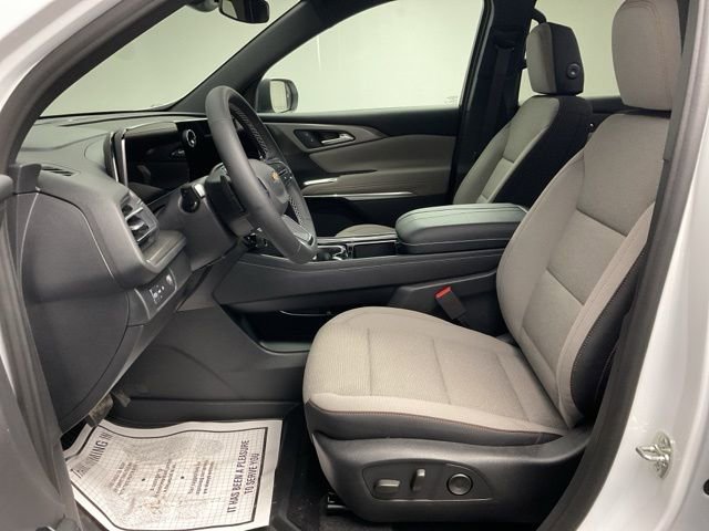 New 2026 Chevrolet Traverse LT w/ LPO, Floor Liner Package image 12