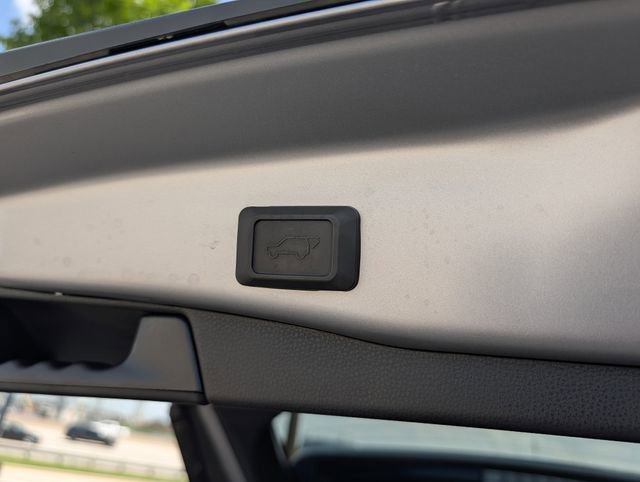Used 2024 Toyota RAV4 XLE w/ Convenience Package FWD image 29