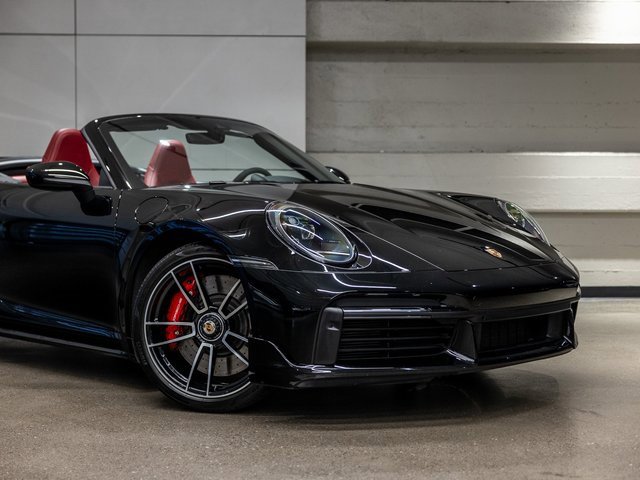 Used 2021 Porsche 911 Turbo image 18