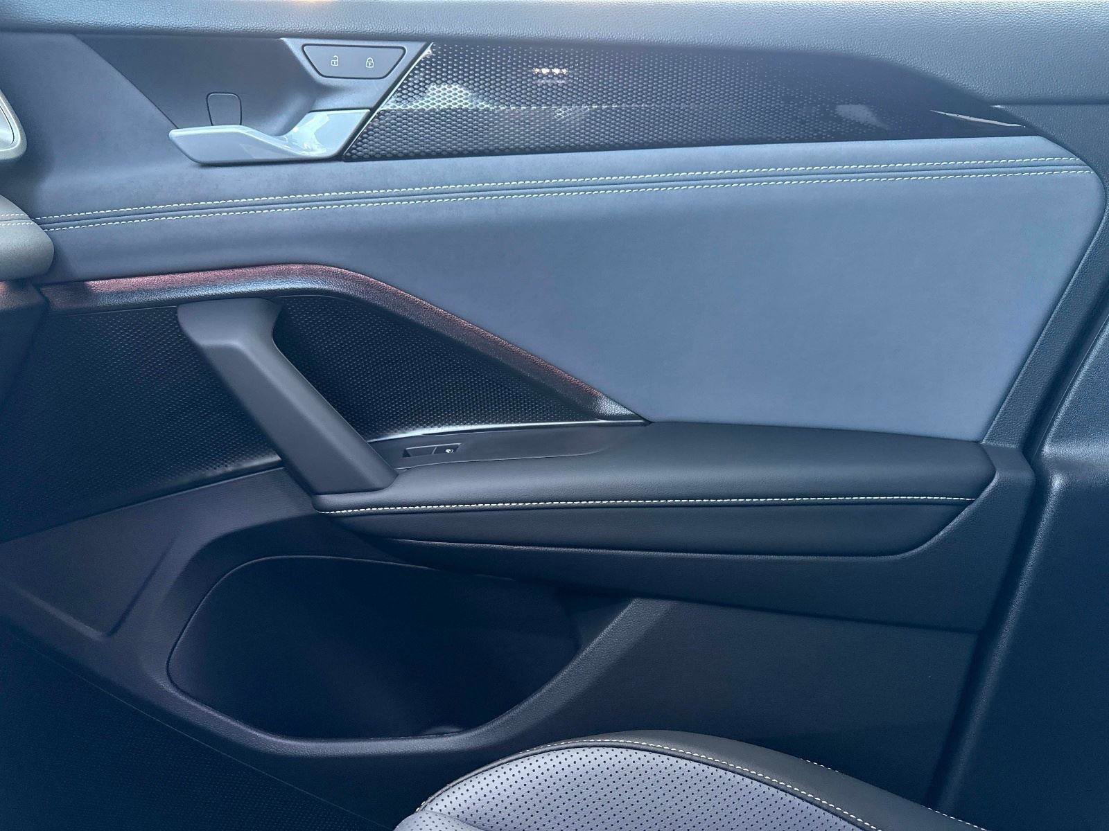 New 2026 Volkswagen Tiguan SE R-Line image 22