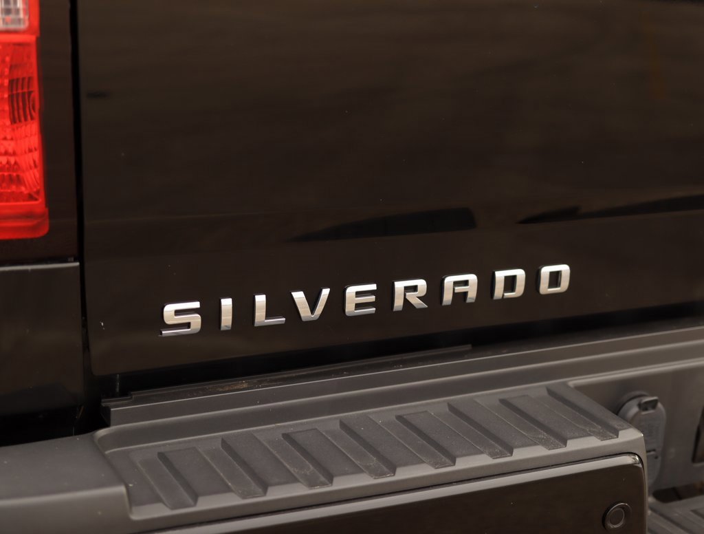 Used 2016 Chevrolet Silverado 2500 LTZ w/ Custom Sport Edition image 37