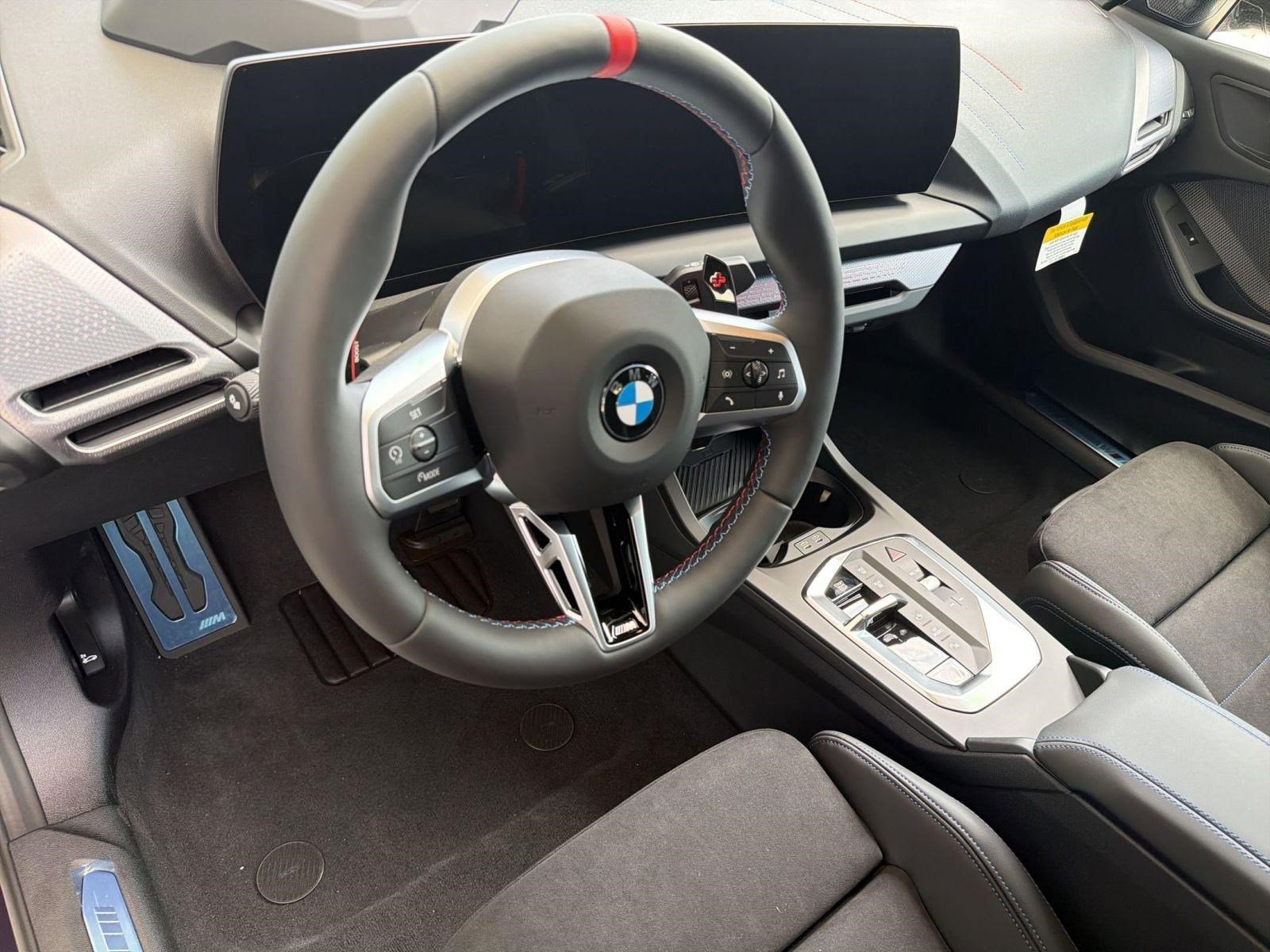 Used 2026 BMW M235i xDrive w/ Technology Package AWD/4WD image 4