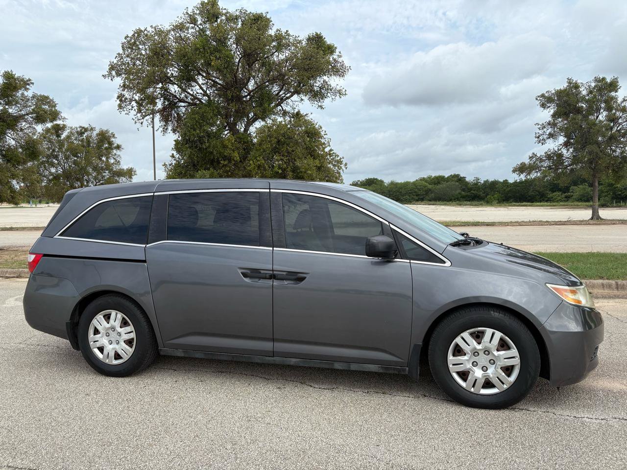 Used 2011 Honda Odyssey LX image 45