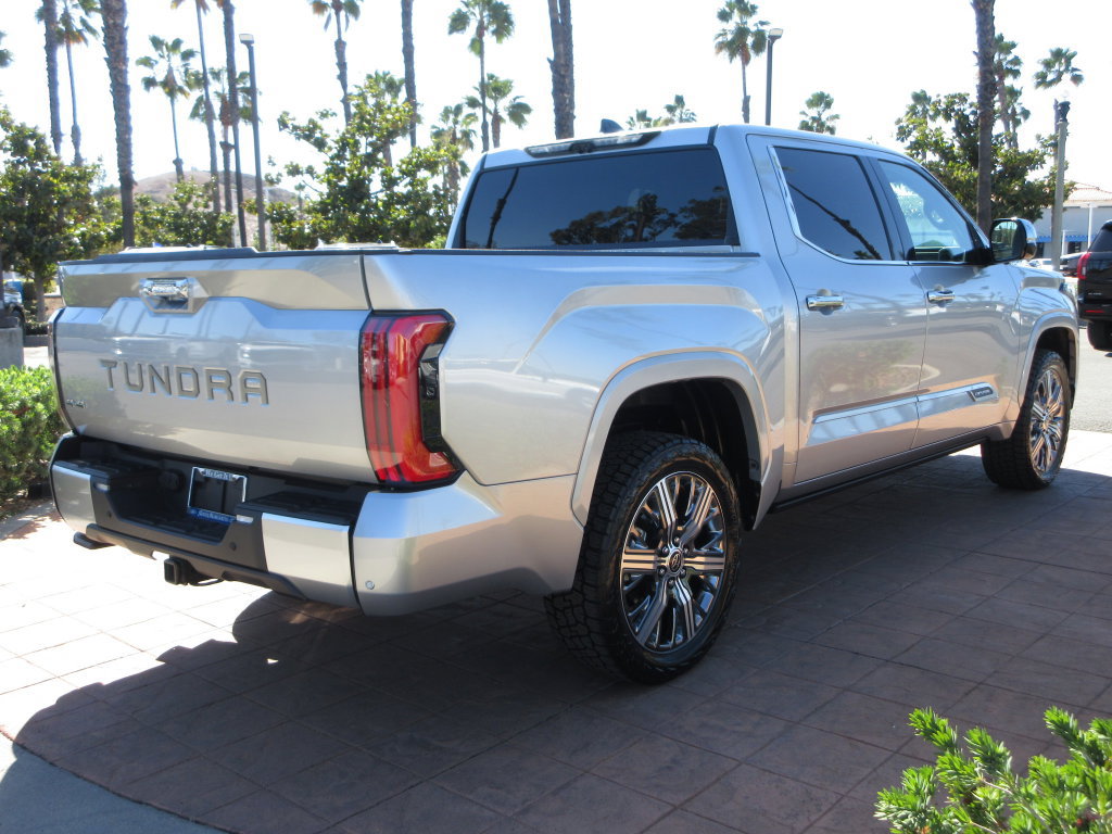 Used 2023 Toyota Tundra Capstone AWD/4WD image 4