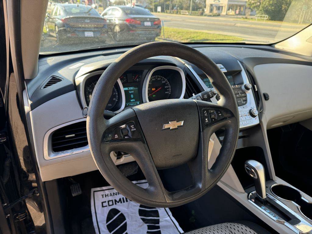 Used 2015 Chevrolet Equinox LS image 15