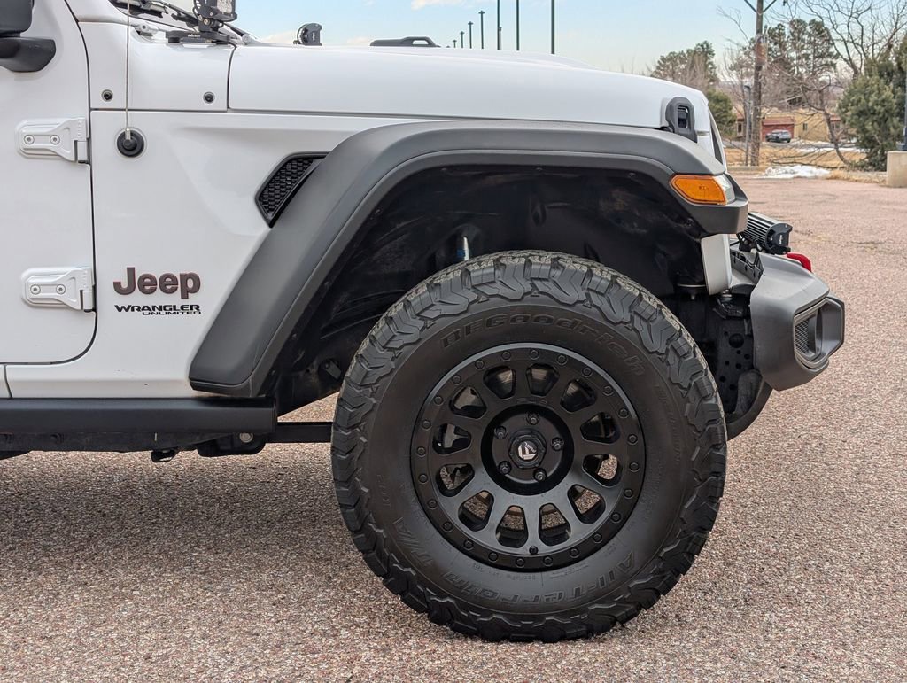 Used 2021 Jeep Wrangler Unlimited Rubicon image 9