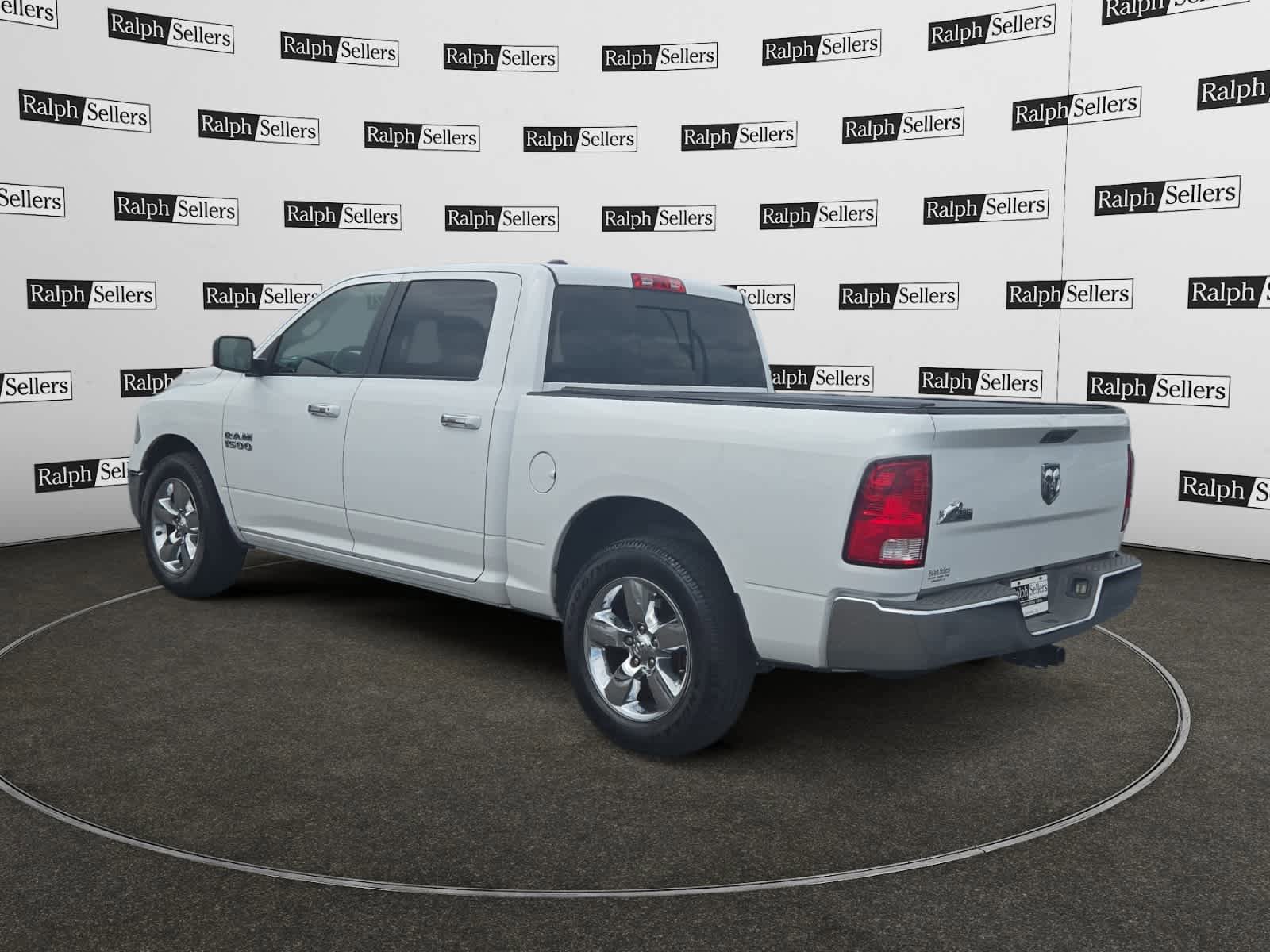 Used 2015 RAM 1500 Big Horn RWD image 4