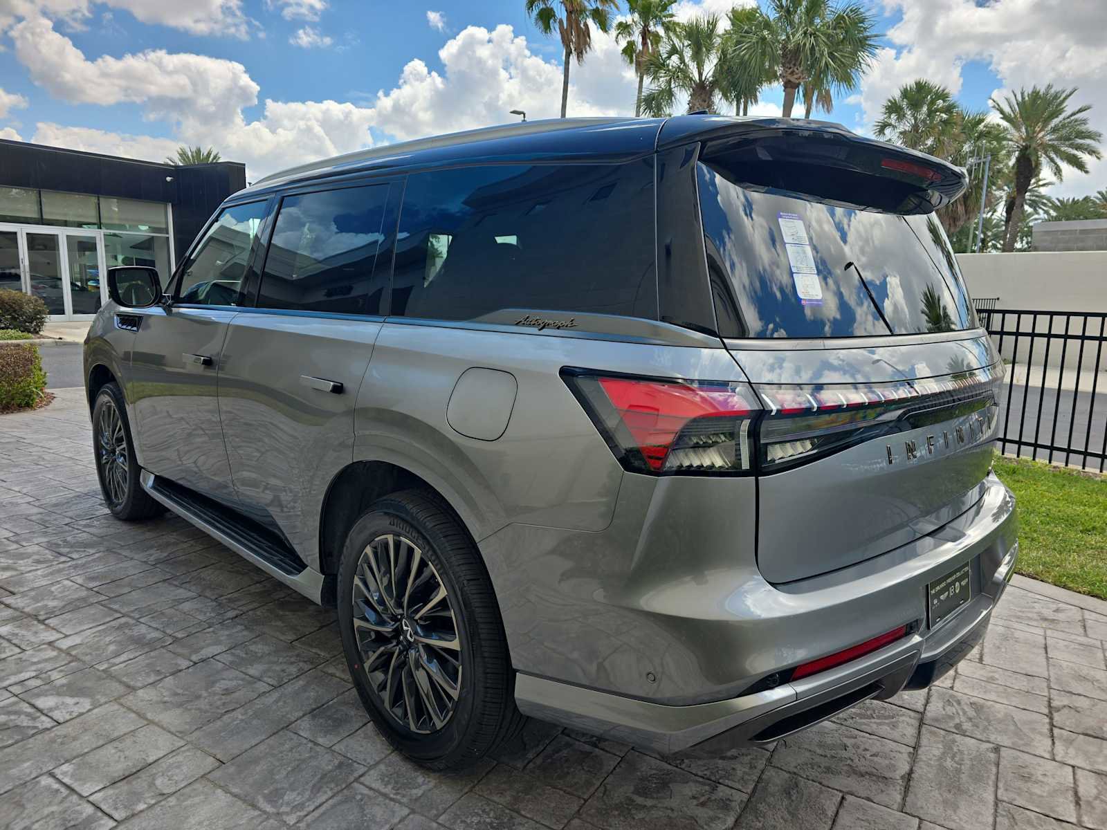 New 2026 INFINITI QX80 Autograph AWD/4WD image 7